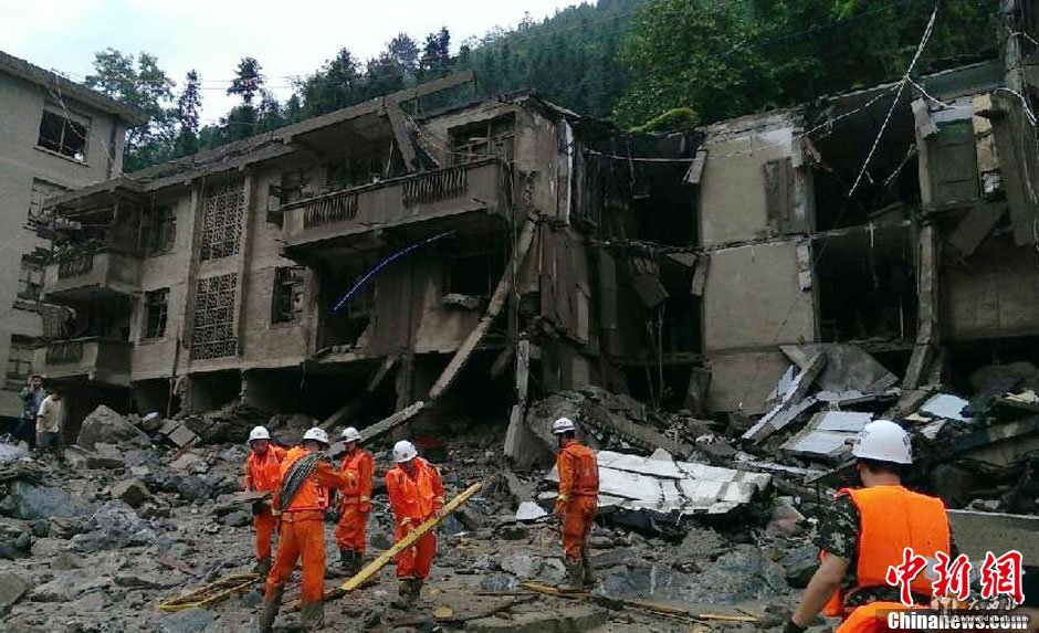 四川石棉特大山洪泥石流致9死10失蹤