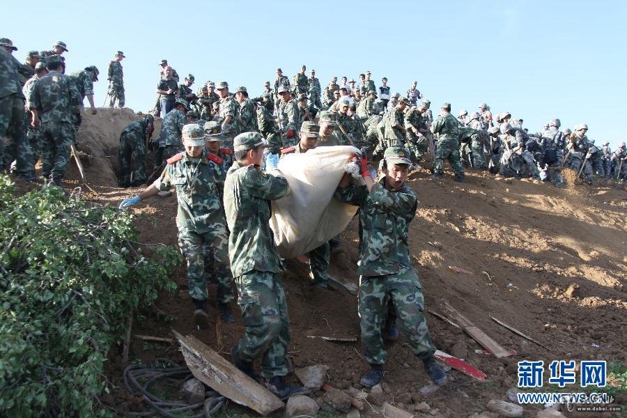 岷縣地震已89人遇難800余人受傷 “挖山”搜救