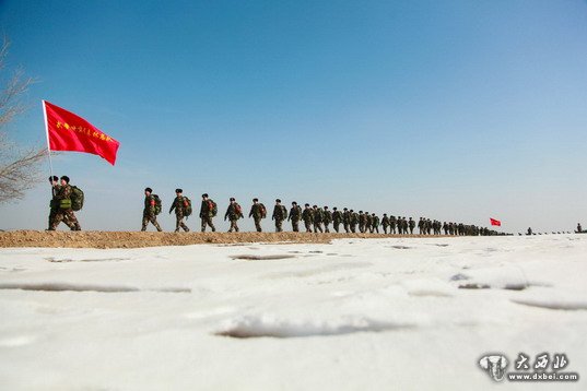 甘肅：千余名森警將士冒嚴(yán)寒實(shí)戰(zhàn)拉練