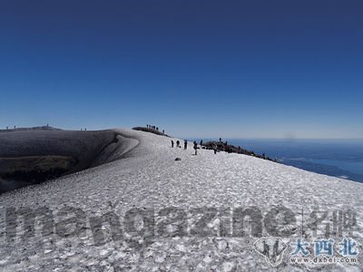 攀登活火山　維阿利亞的誘惑(組圖)