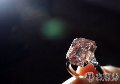 鉆石價格一年漲五次大漲45% 一顆鉆石兩年賺6萬