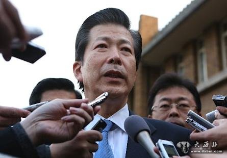 圖為日本公明黨黨首山口那津男在接受媒體采訪。