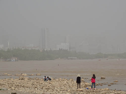 蘭州出現(xiàn)浮沉天氣