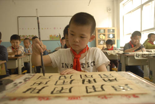 西關(guān)：新華小學(xué)社團活動激活快樂校園