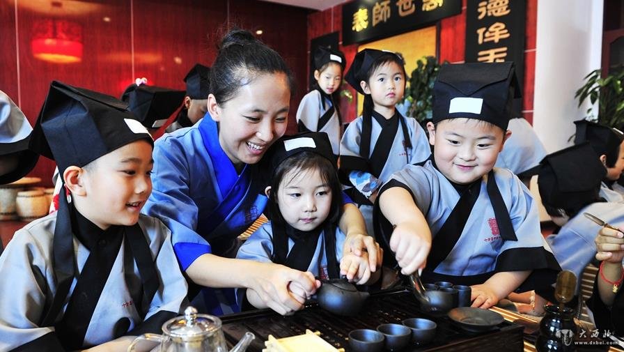 蘭州“童學(xué)館”里的暑假（高清組圖）