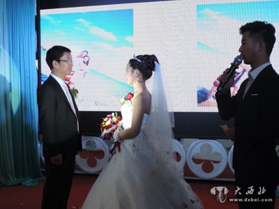 蘭州中鐵二十一局一工地舉行別樣婚禮