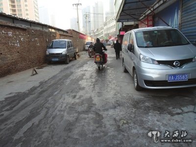 南面灘的冰溜子路面