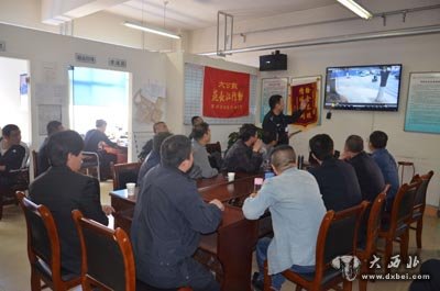 東崗召開旅游從業(yè)人員交通安全經(jīng)驗交流會