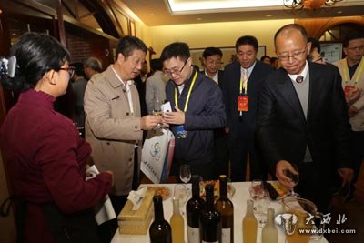 葡萄酒國際交流與西餐文化體驗中心迎來首次亮相