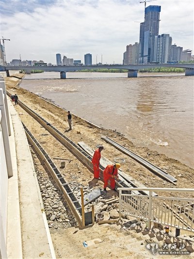 小西湖黃河大橋 北岸河堤修復(fù)完成