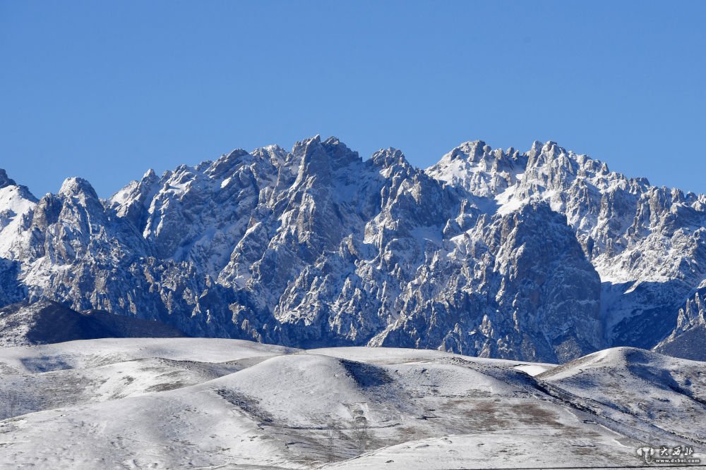 祁連山烏鞘嶺雪景