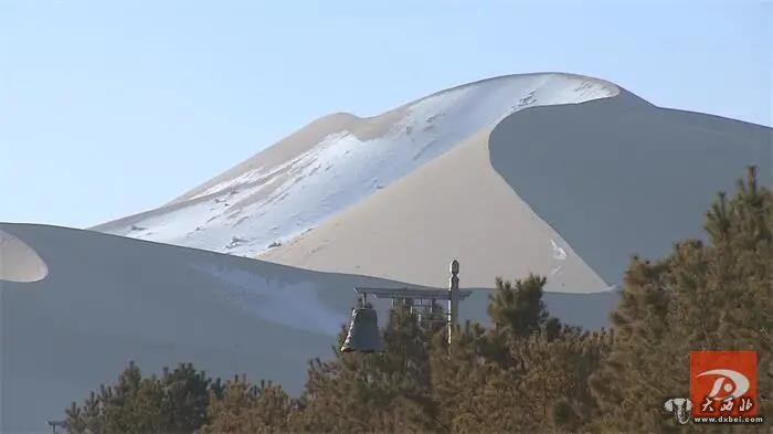 鳴沙山月牙泉迎來今冬