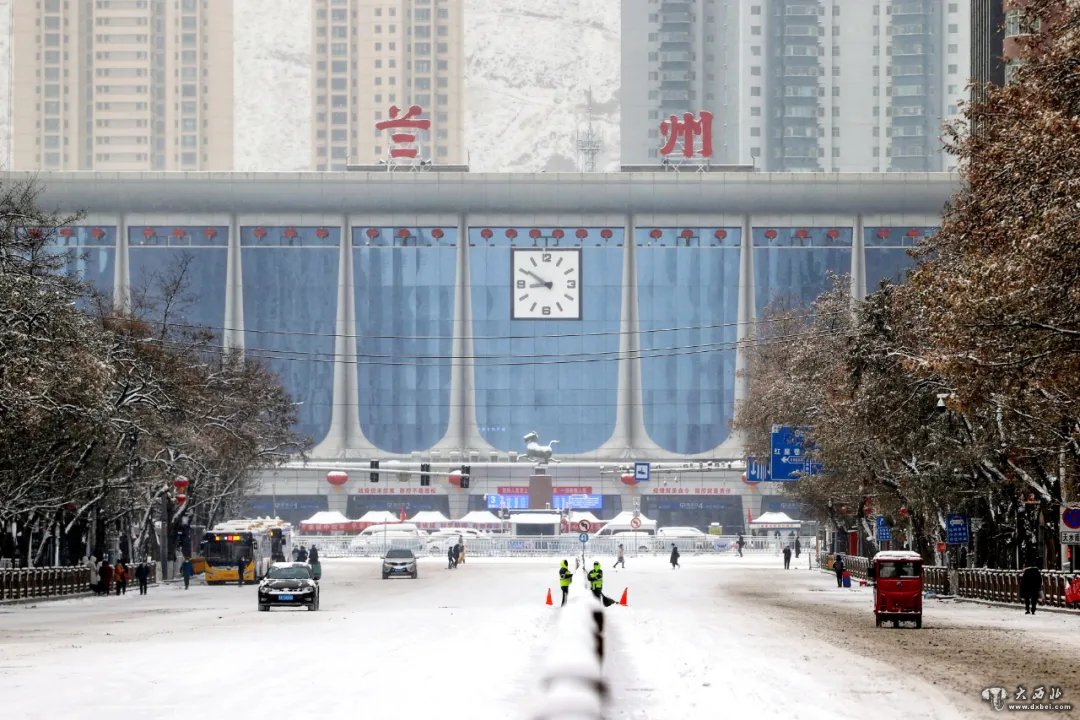 降雪天氣來襲蘭州鐵路