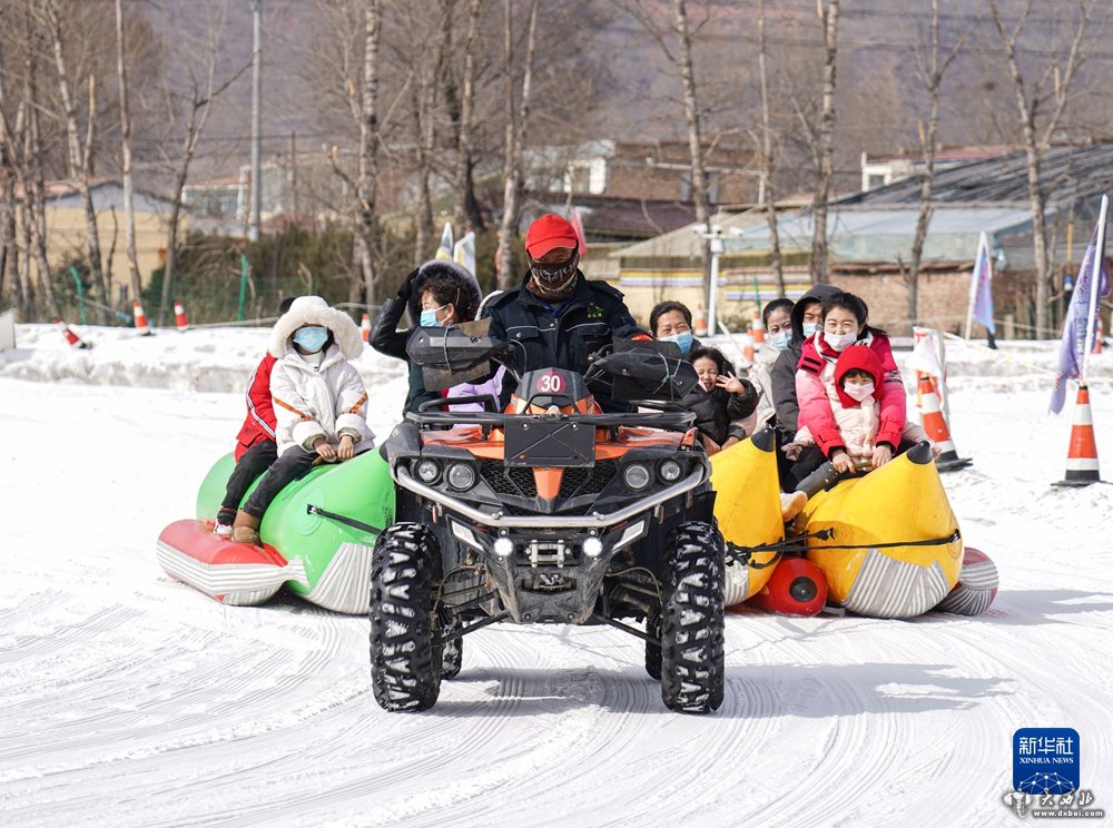 青海互助：冰雪旅游助